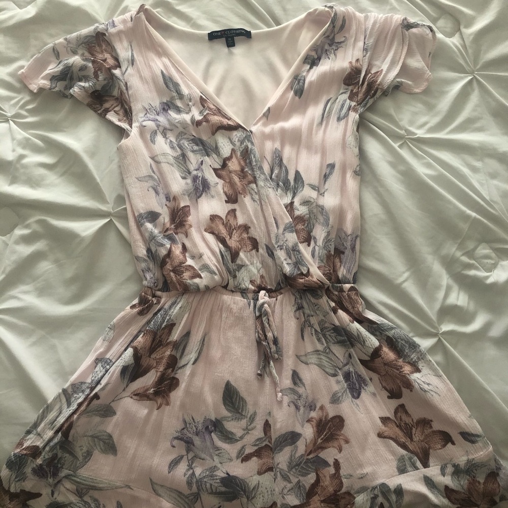Floral Romper (Size SM)